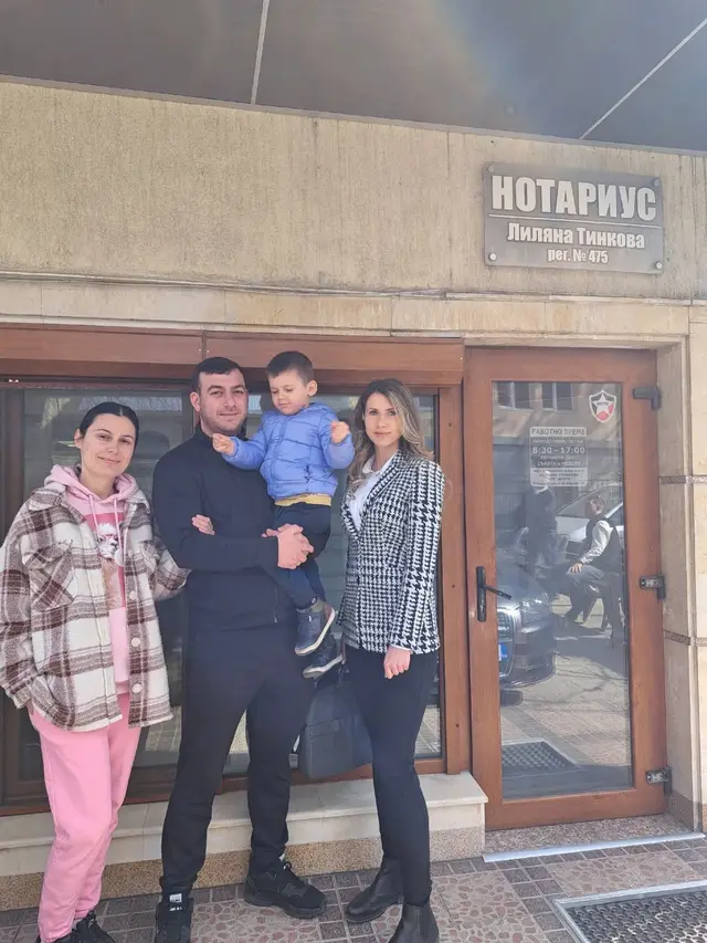 Десислава Арабаджиева със свои клиенти